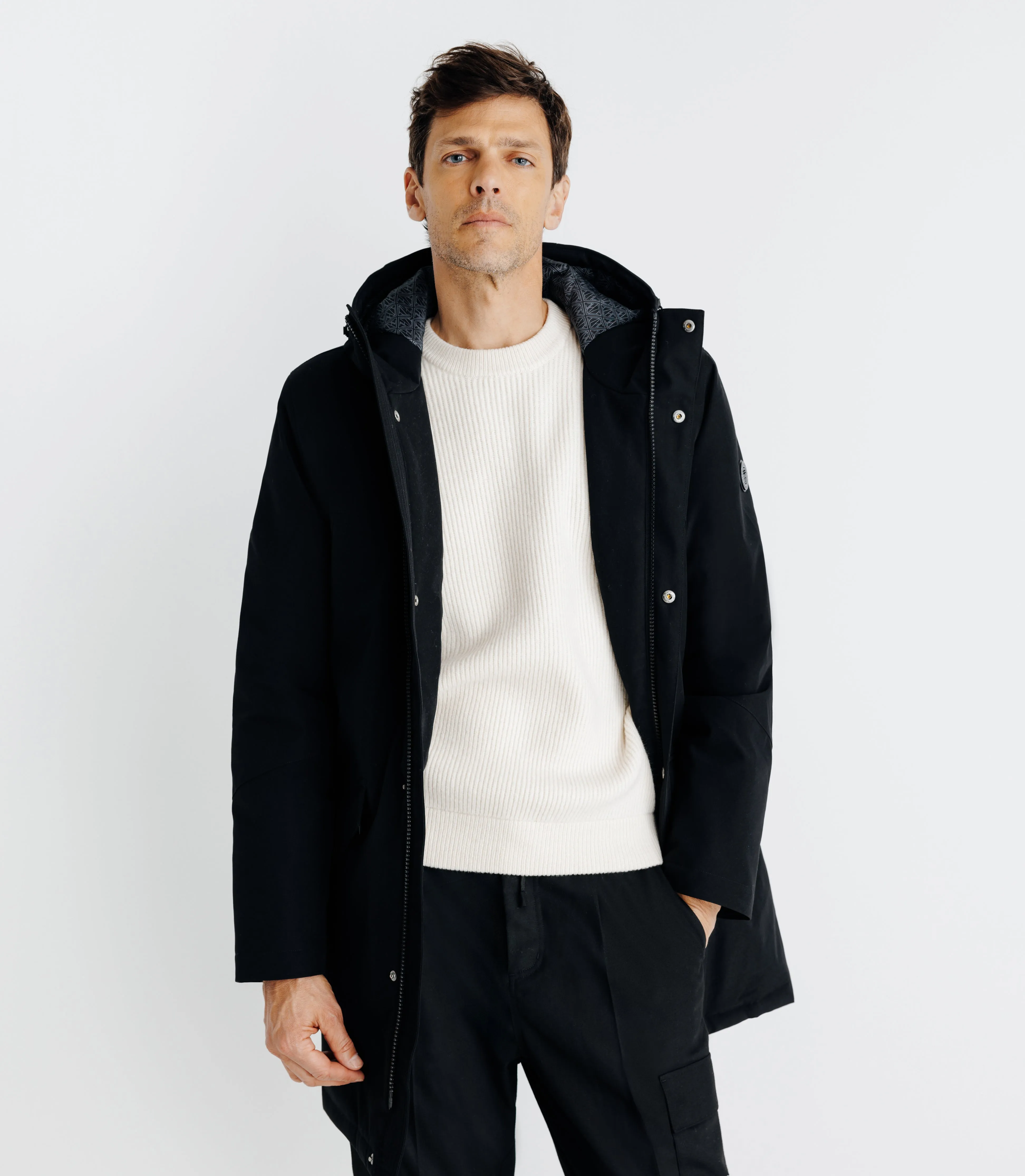 Parka à capuche noire